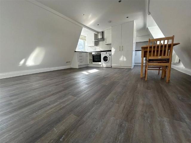 Studio to rent