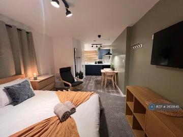 Studio to rent