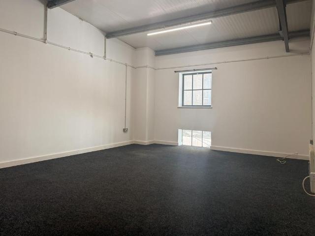 Studio to rent