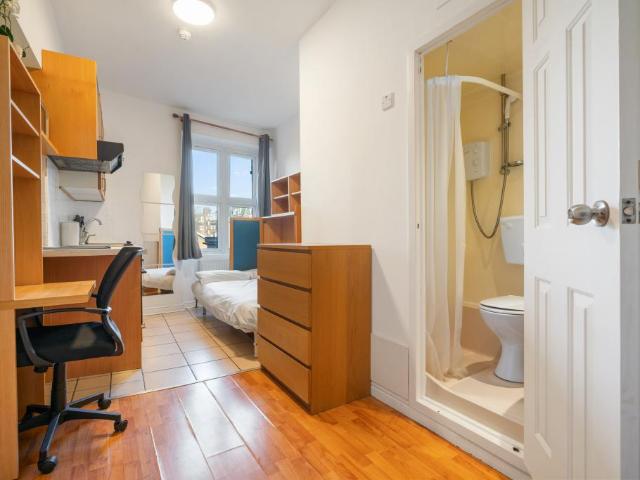Studio to rent