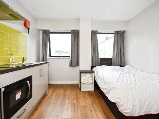 Studio to rent
