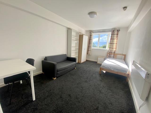 Studio to rent