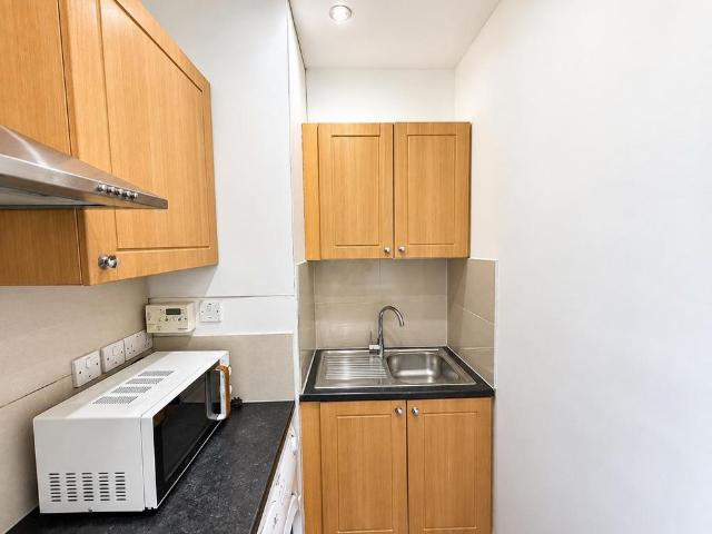 Studio to rent