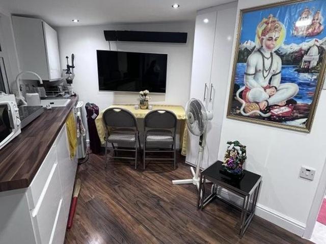 Studio to rent