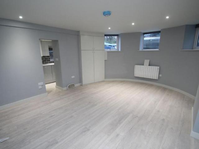 Studio to rent