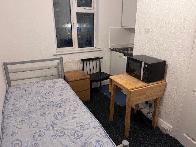 Studio to rent
