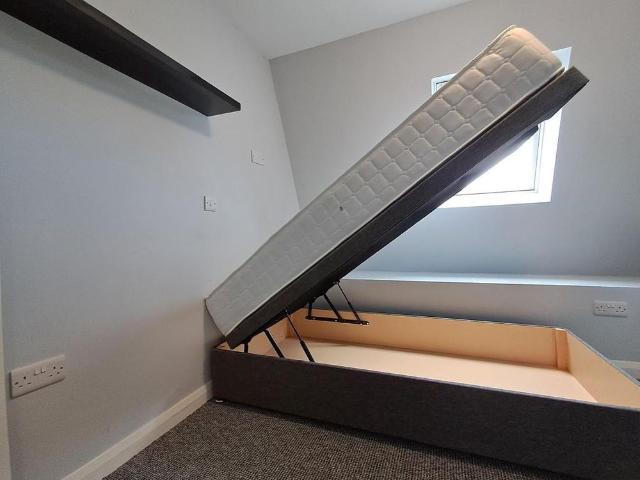 Studio to rent