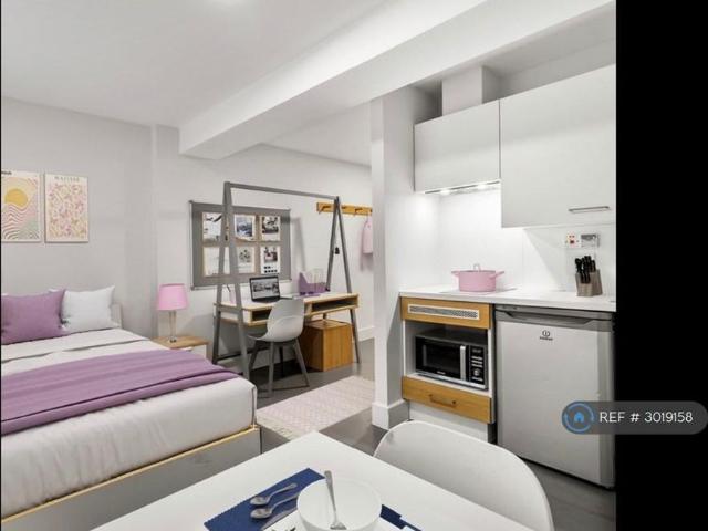 Studio to rent