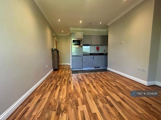Studio to rent