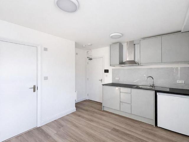 Studio to rent