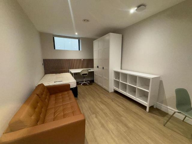 Studio to rent