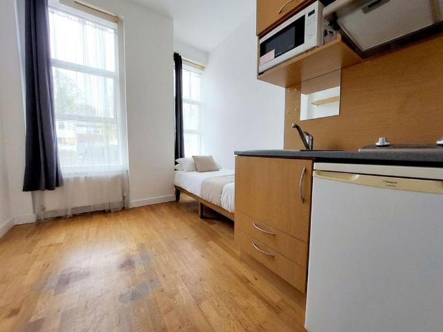 Studio to rent