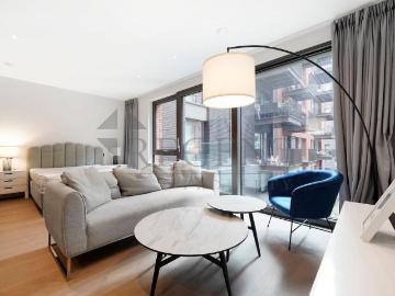 Nine Elms, London, Greater London - Garden