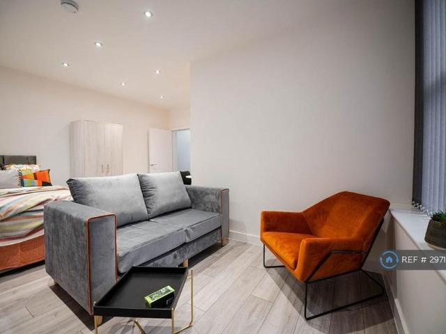 Studio to rent
