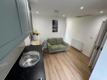 Studio to rent