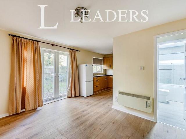 Studio to rent