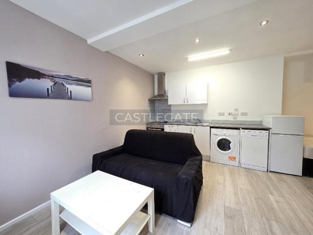 Studio to rent