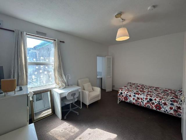 Studio to rent