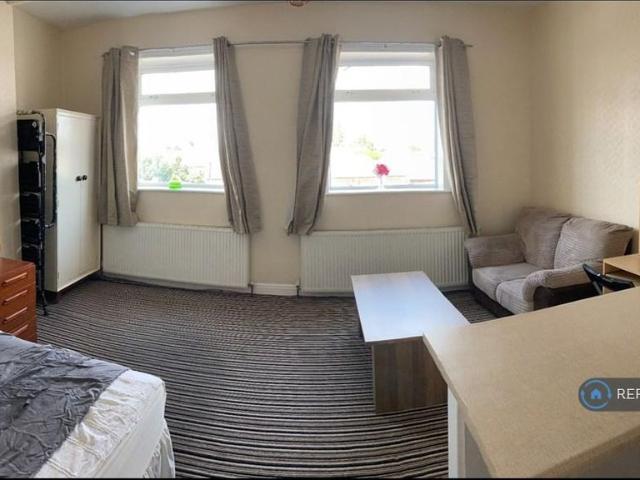 Studio to rent