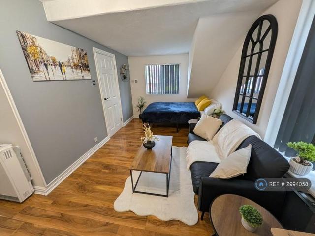 Studio to rent