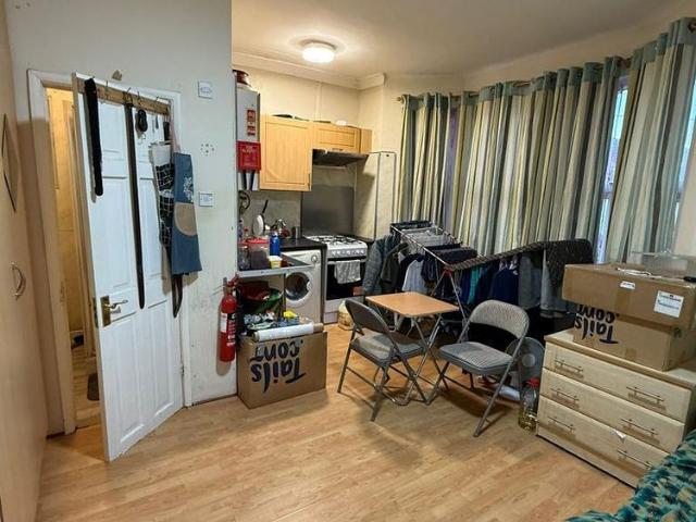 Studio to rent