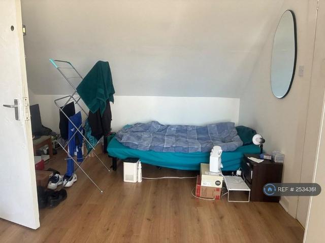 Studio to rent