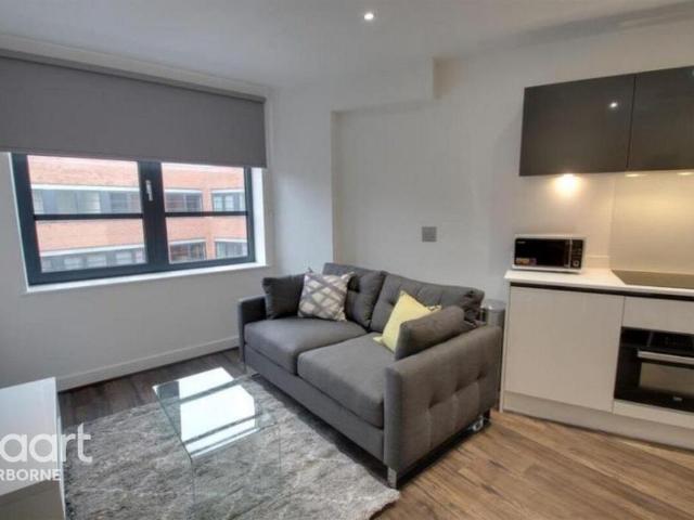 Studio to rent
