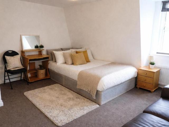 Studio to rent