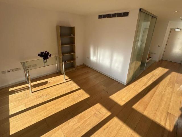 Studio to rent