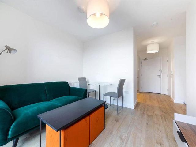 Studio to rent