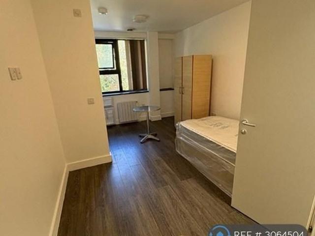 Studio to rent