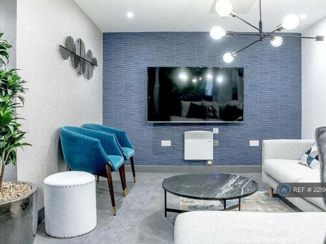 Studio to rent