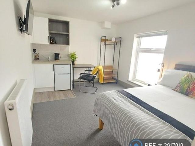 Studio to rent