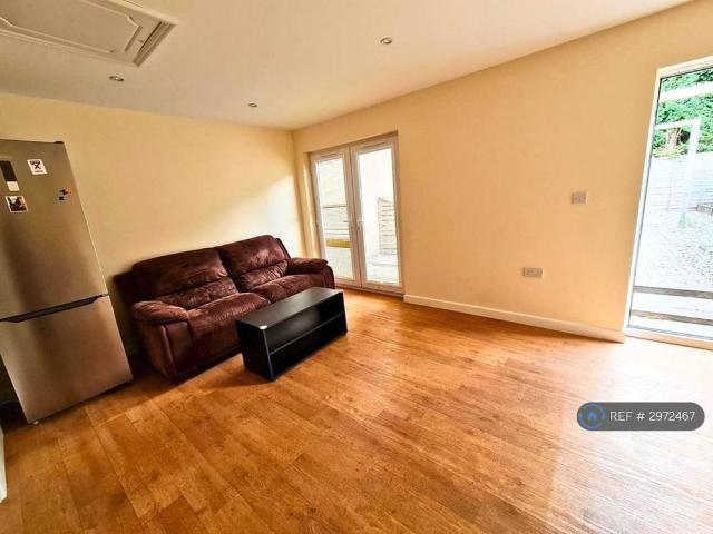 Studio to rent