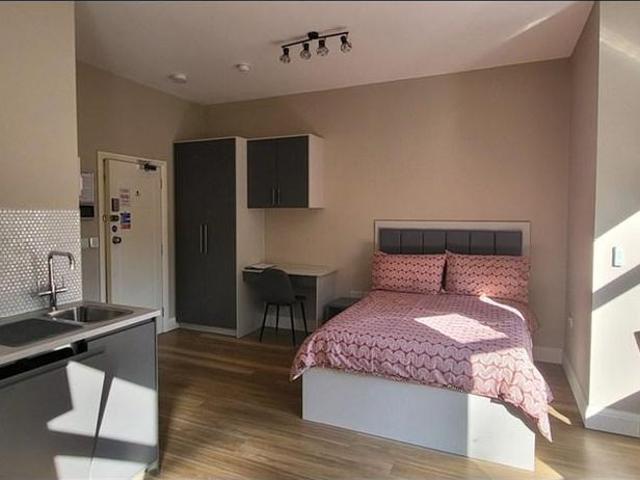 Studio to rent