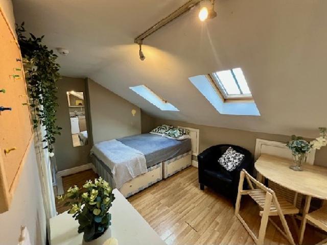 Studio To Rent