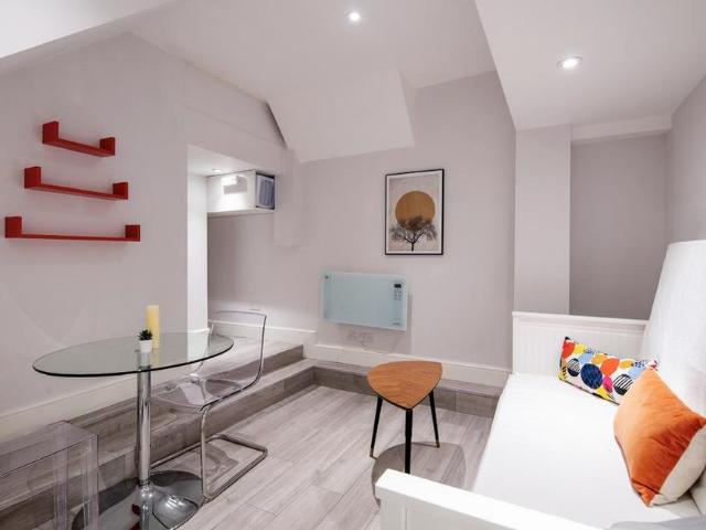 Studio to rent