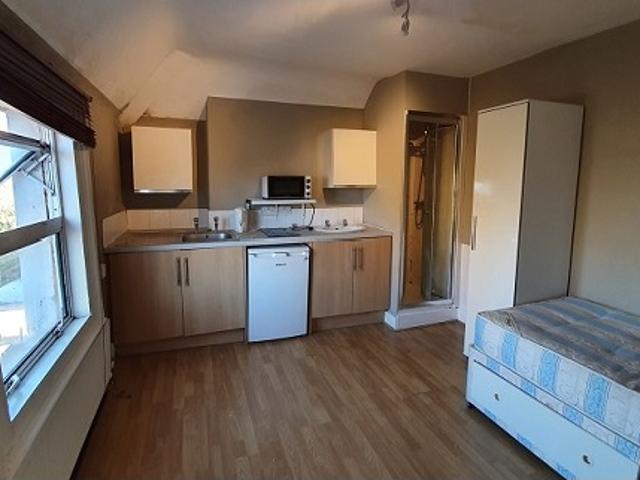 Studio To Rent