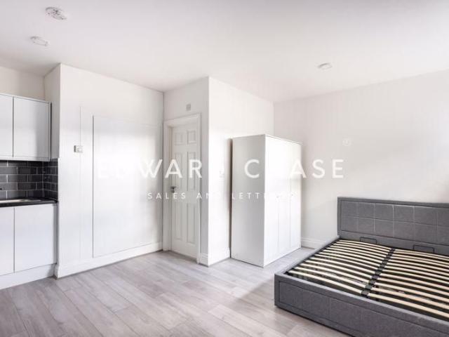 Studio to rent