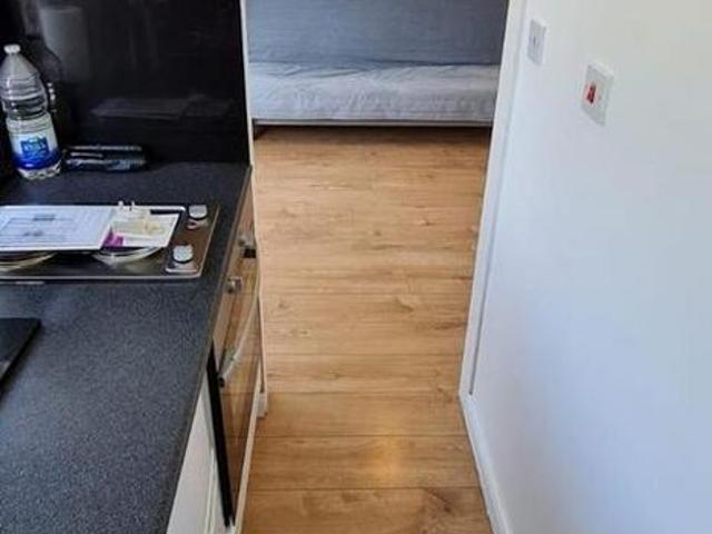 Studio to rent