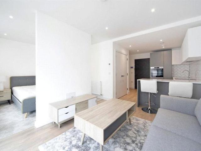Studio to rent