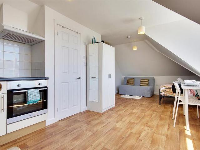 Studio to rent