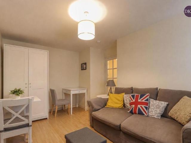 Studio to rent