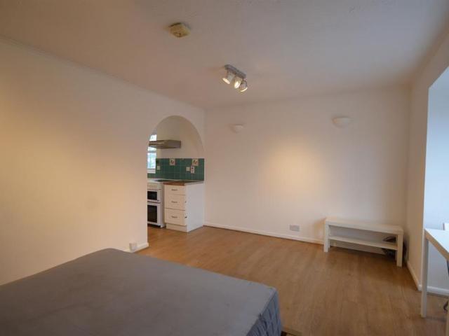 Studio to rent