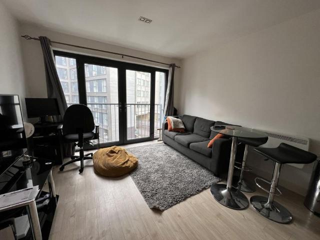 Studio to rent