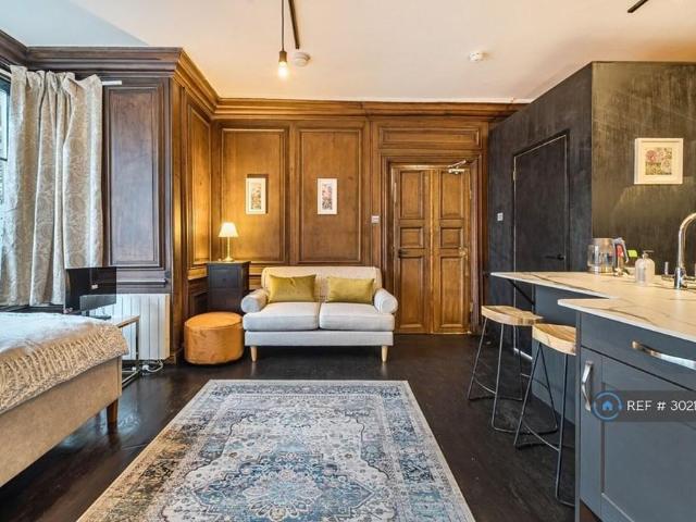 Studio to rent