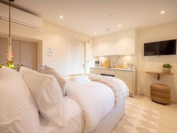 Kensal Town, London, Greater London - Equipped kitchen