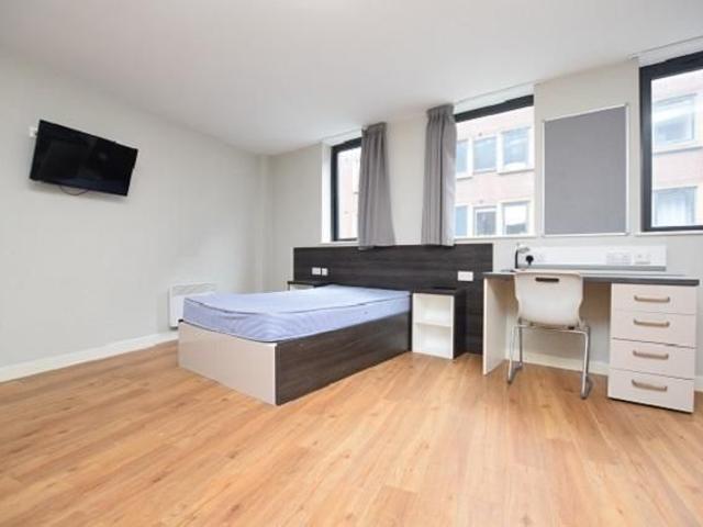 Studio to rent