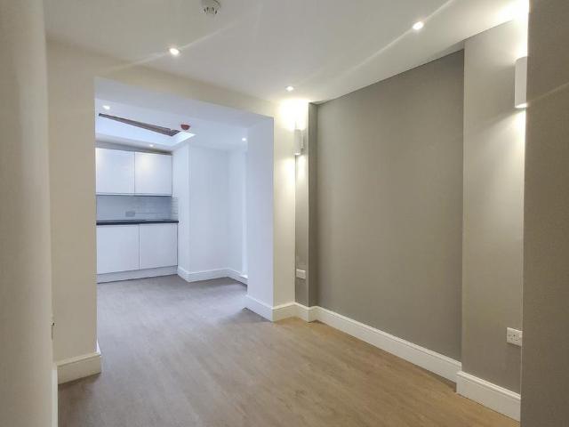 Studio to rent