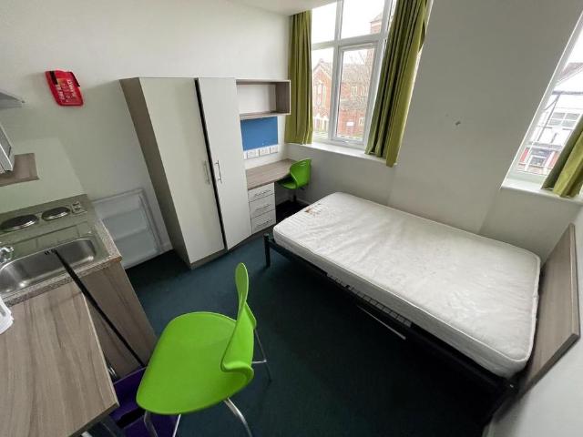 Studio to rent